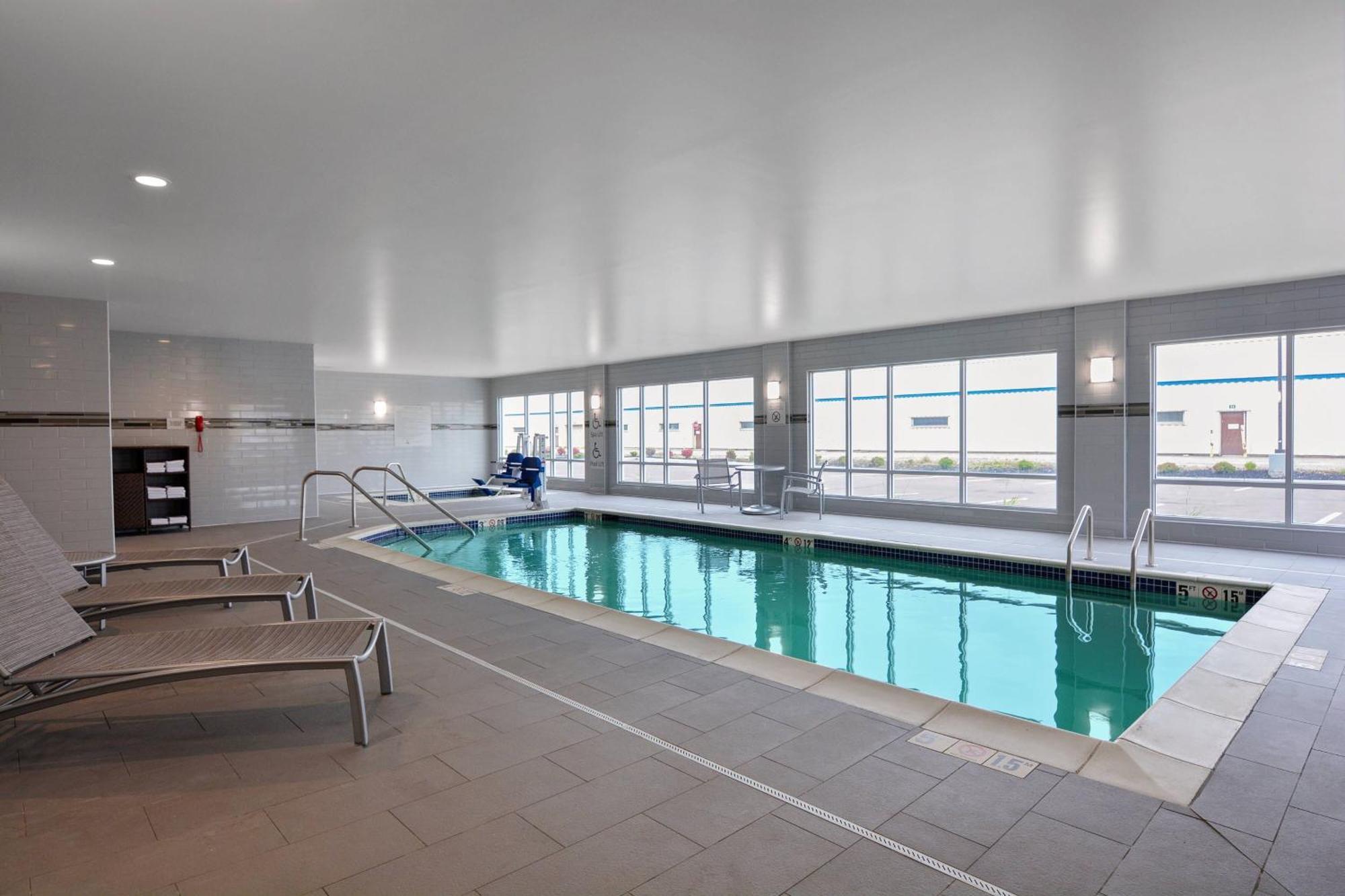 Hotel Towneplace By Marriott Detroit Allen Park