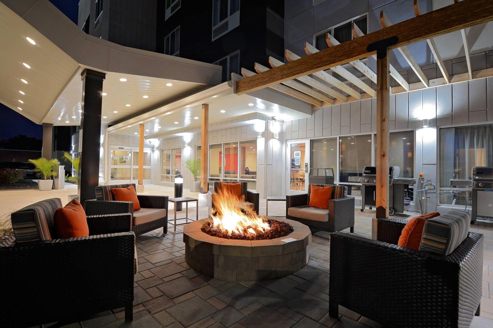 Hotel Towneplace By Marriott Detroit