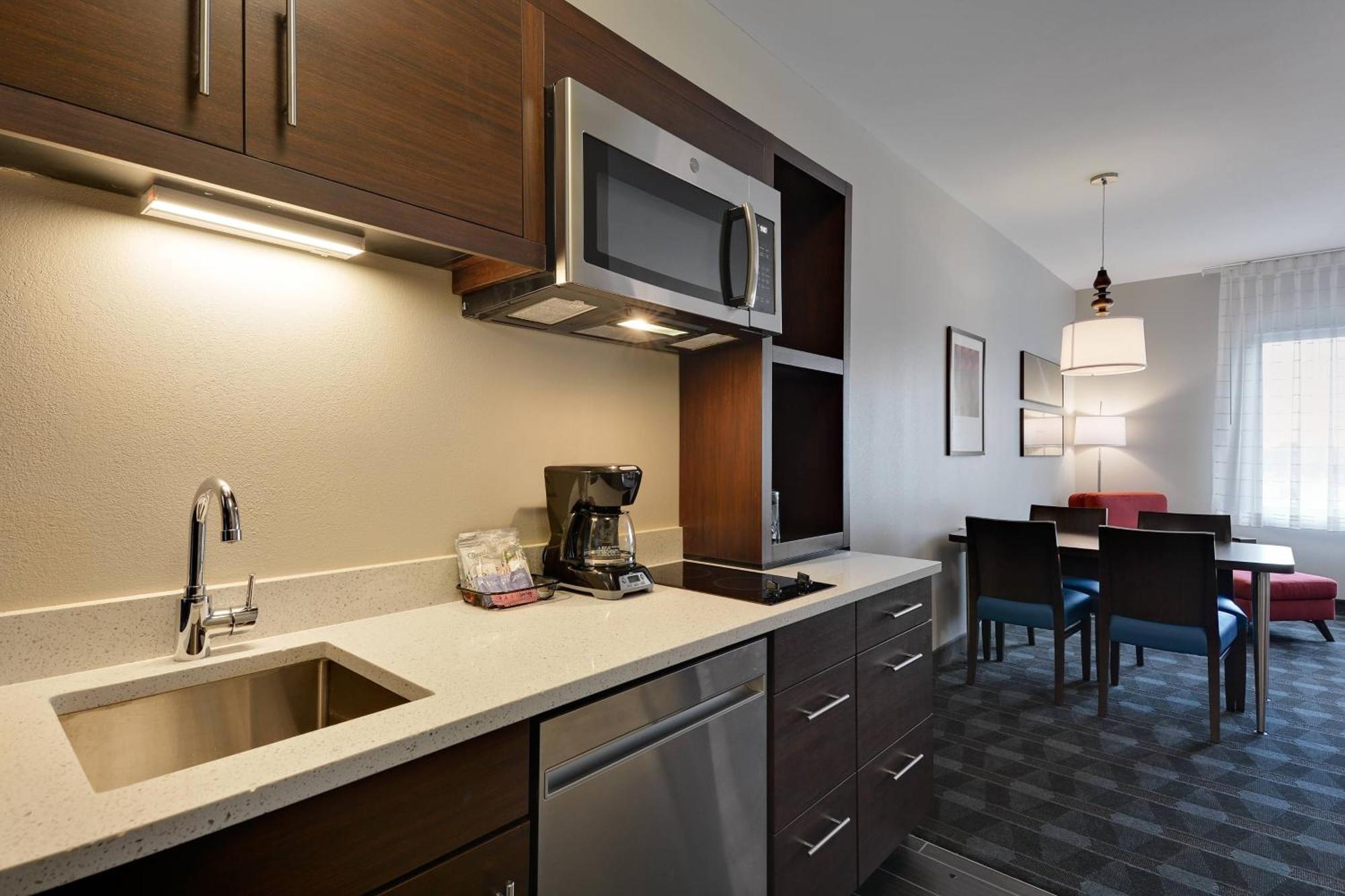 Hotel Towneplace By Marriott Detroit 3*